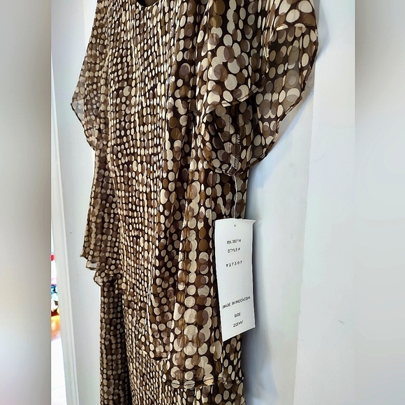 22W  Dress w/ Brown Mocha Dots Design  JBS - Picture 4 of 16